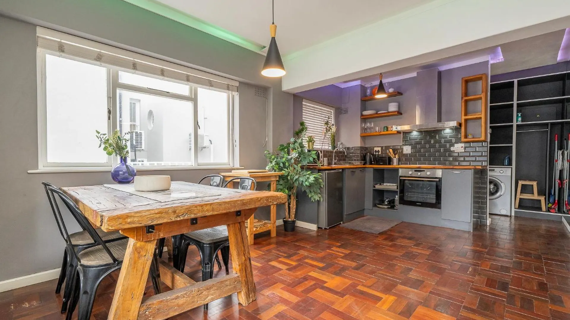 Cozy Bachelor Pad Apartment Cape Town South Africa